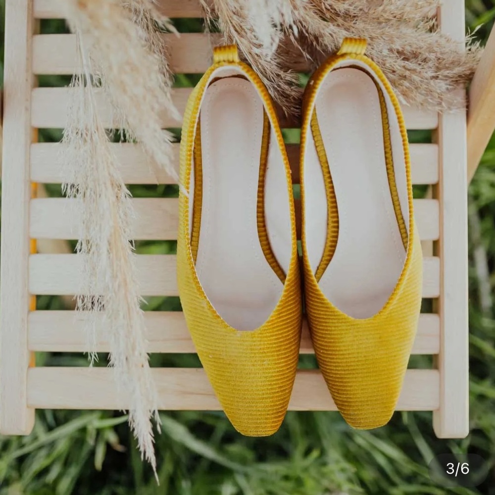 TIJN Tess Recycled  Pointed Toe Velvet Flats in Lemonade